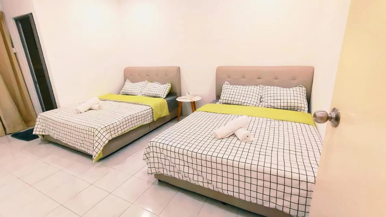 Kulai Tmn Putri Tmn Gunung Pulai Tmn Baiduri Tmn Kota Kulai Tmn Lagenda Kulai 3-5Br Near Airport Jpo Ioi Villa 0*,  Malaysia
